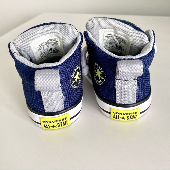 Converse NWOT All Star Infant Chuck Taylor Size 2 - Picture 4 of 5